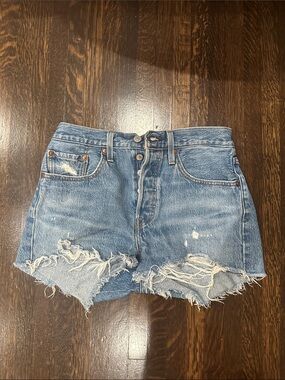 High-Rise Distressed Levi Denim Shorts - Dark Blue